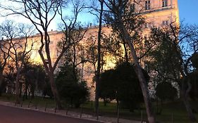 Excellent 2 Bedroom Apartment In Lisbon